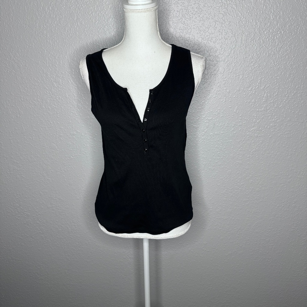 H‎ & M Black Tank top with button in front Large